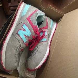 Grey and Pink New Balance size 6 (kids)